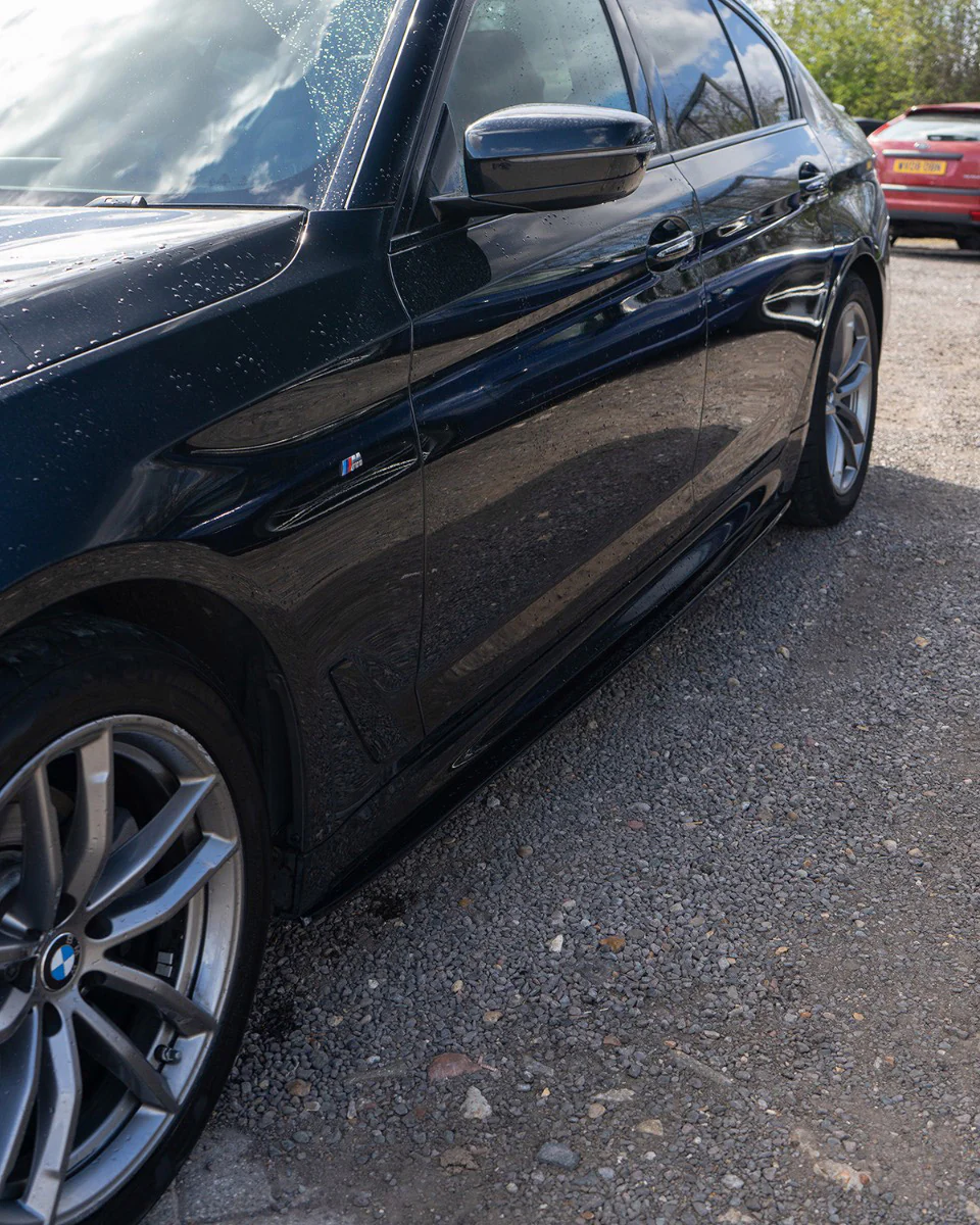 BMW 5 SERIES G30 GLOSS BLACK SIDE SKIRTS - MP STYLE - BLAK BY CT CARBON - Image 3