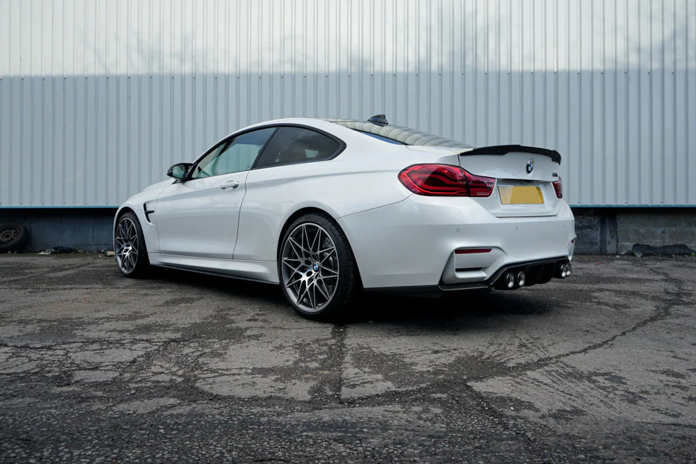 BMW M4 F82 CARBON FIBRE SPOILER - V STYLE - Image 2