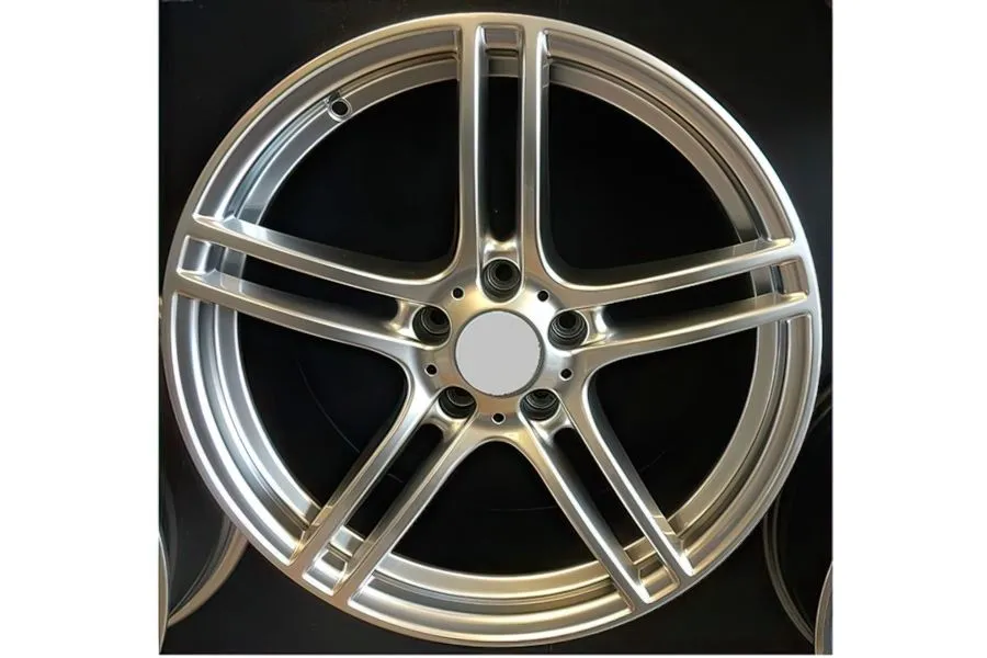 Performance Twin Spoke Alloy Wheel Set in Silver for Various Models Group1